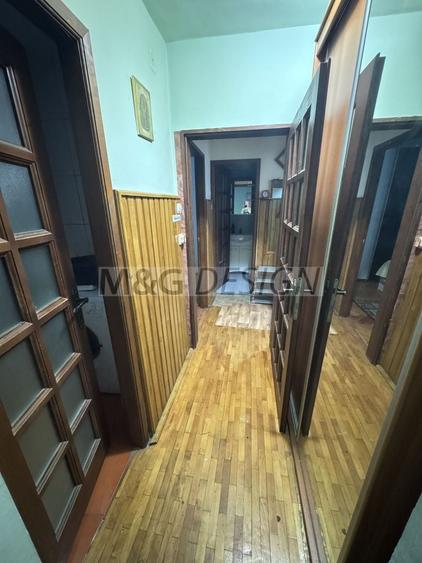 Apartament cu 3 camere decomandat în Lugojului
