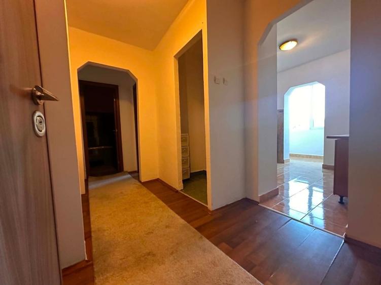 Apartament cu 2 camere decomandat, mobilat în Lipovei