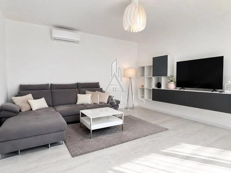 Apartament cu 3 camere semidecomandat în Soarelui