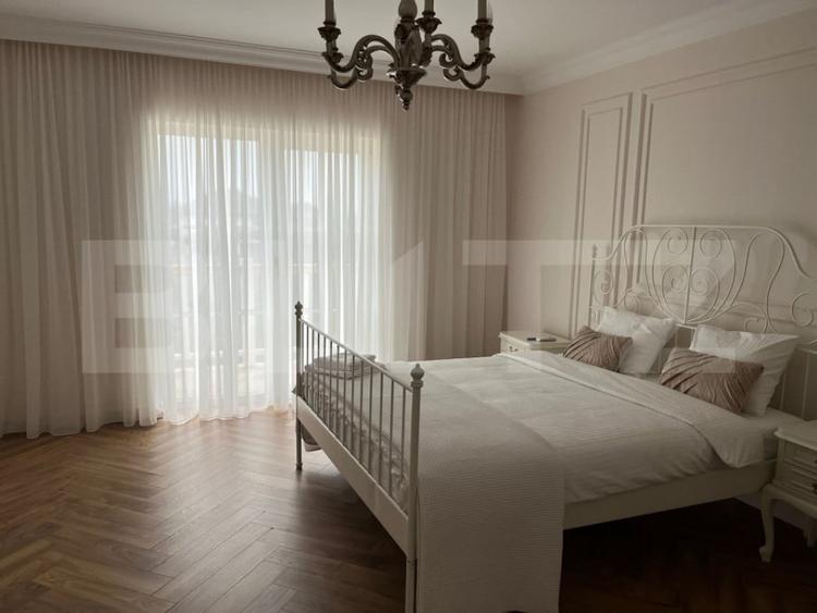 Casă cu 4 camere cu Teren 350 Mp în Central