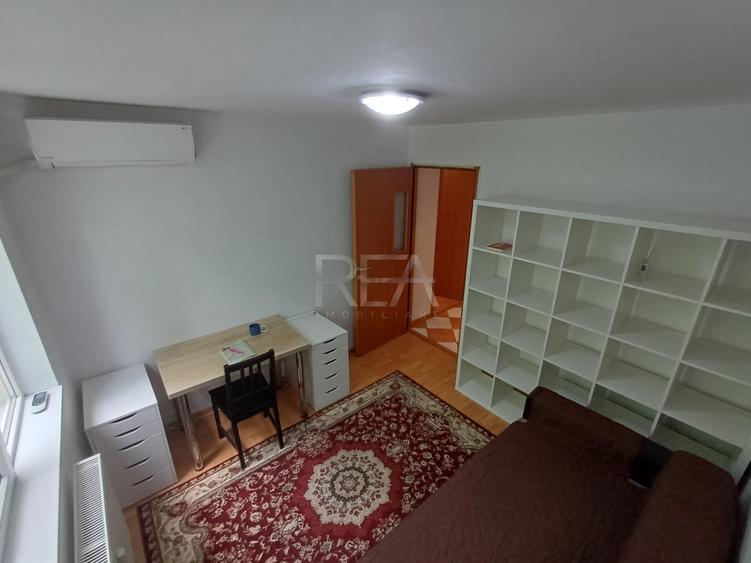 Apartament cu 3 camere decomandat, mobilat în Berceni