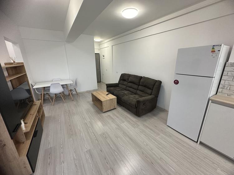 Apartament cu 2 camere semidecomandat în Central