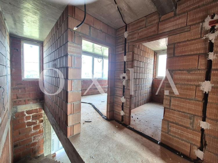 Duplex cu 3 camere cu Canalizare în Moșnița Nouă