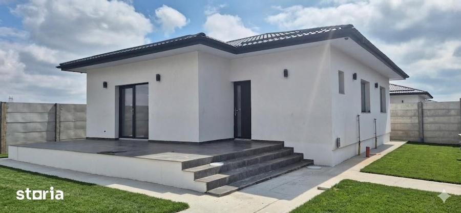 Casă cu 4 camere cu Teren 400 Mp în Clinceni