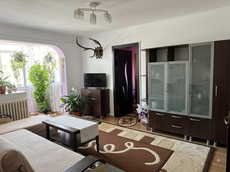 Apartament cu 2 camere semidecomandat în Km 4
