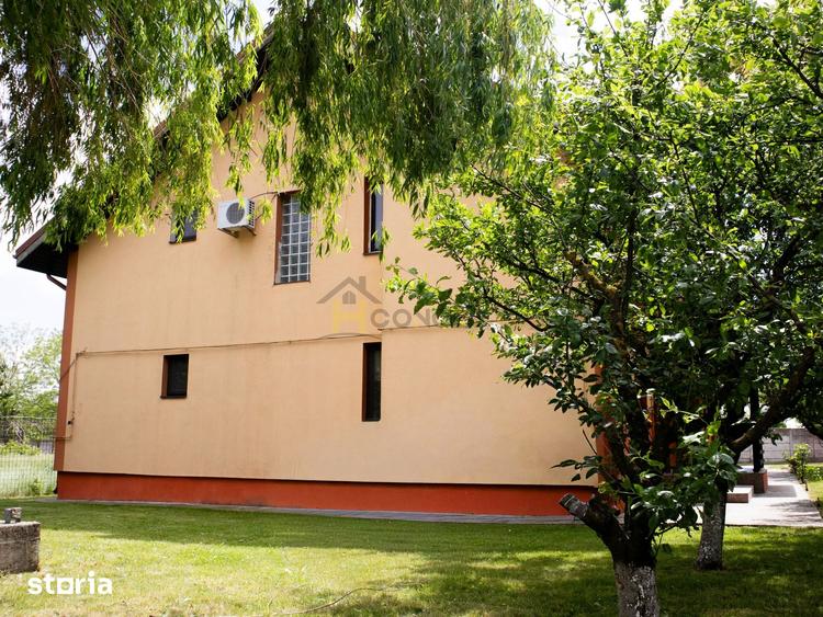 Casă cu 10 camere cu Teren 851 Mp în Clinceni