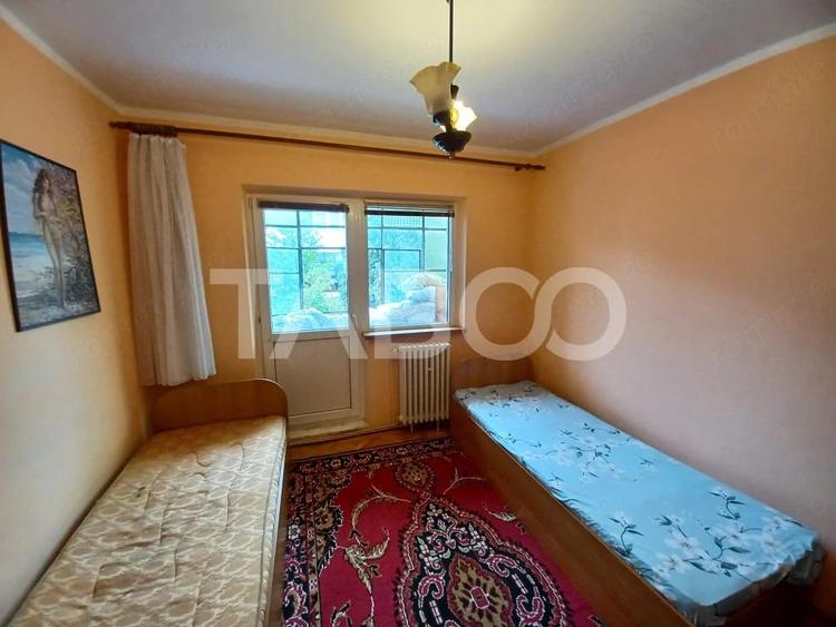Apartament cu 4 camere decomandat în Central