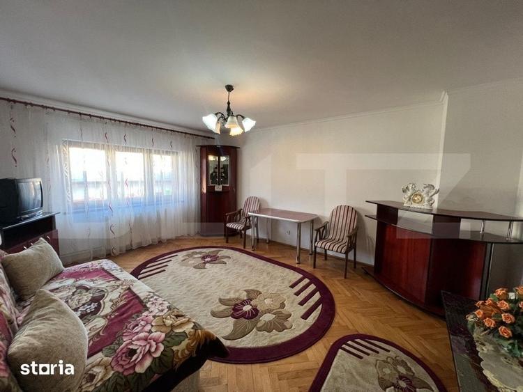 Apartament cu 4 camere decomandat în Carpați 2