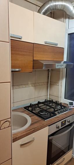 Apartament cu 2 camere decomandat în Craiovița Nouă