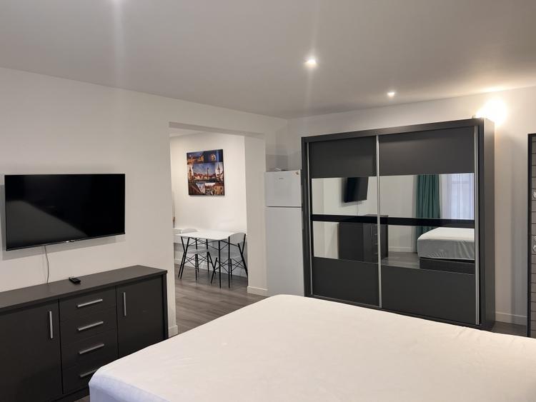 garsoniera lux  tip studio ultracentral aproape de Spital - 1