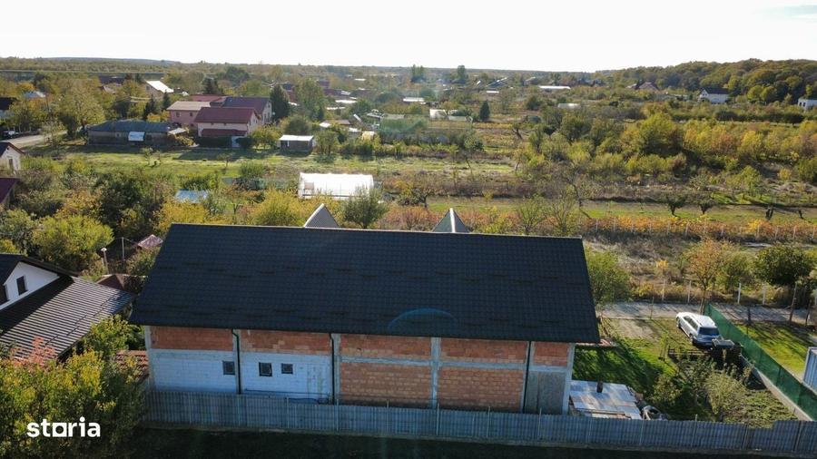 Ocazie! Vila 375 m.p. la rosu, langa padurea Odoreanu - doar 175.000E - 2