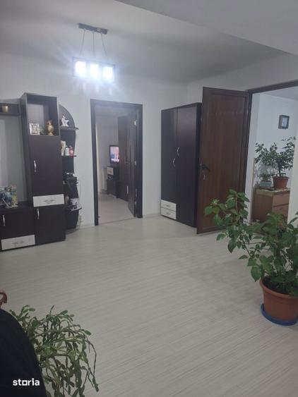 Vanzare 1/2 Cota Parte Casa P+1 - 1