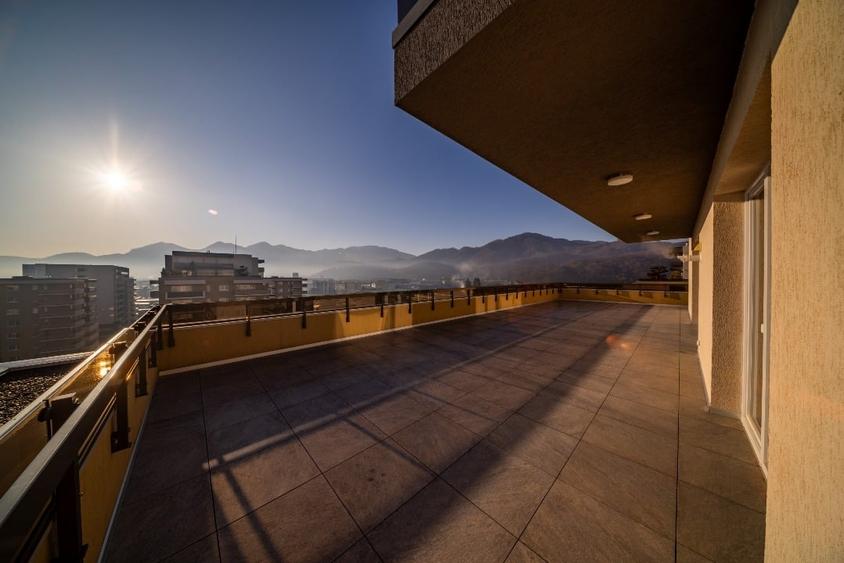 Penthouse Modern, 4 Camere, cu Terasă, Priveliste și Design Impresionant - 15