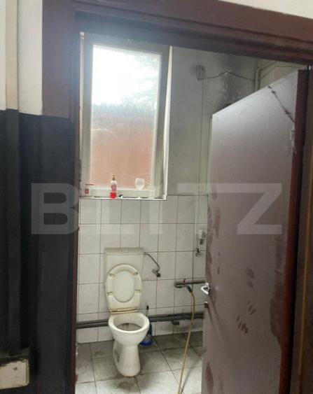 Spatiu comercial de inchiriat, 5 incaperi, 328 mp, zona-Spit - 5