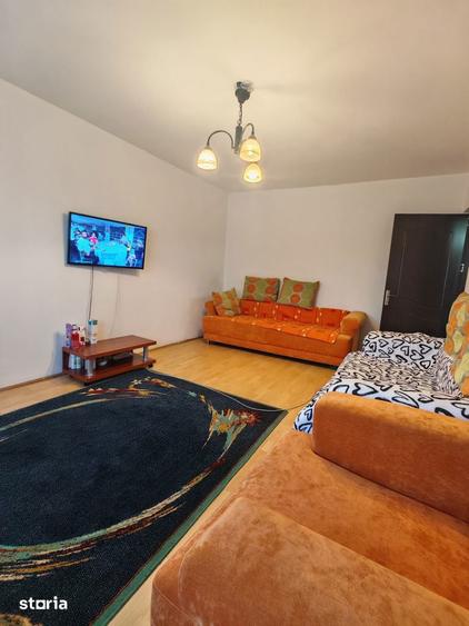 Apartament 3 camere Craiovei, bloc din 1989, etaj 2, decomandat - 2