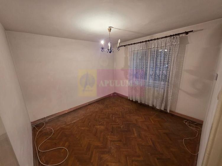Apartament cu 3 camere de vanzare in Campina - Zona Liceul Energetic - 5