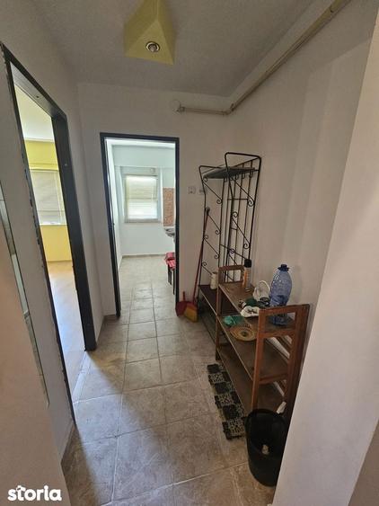 Garsoniera de vanzare in Curtea de Arge?, zona Confec?ii. - 1