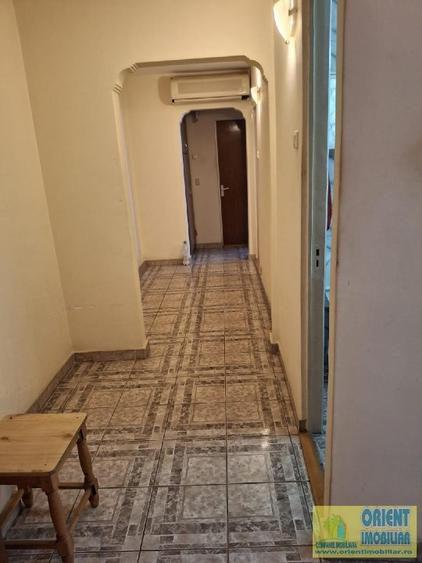 FAR, de vanzare 3 camere, decomandat, etaj 1, gaze - 9