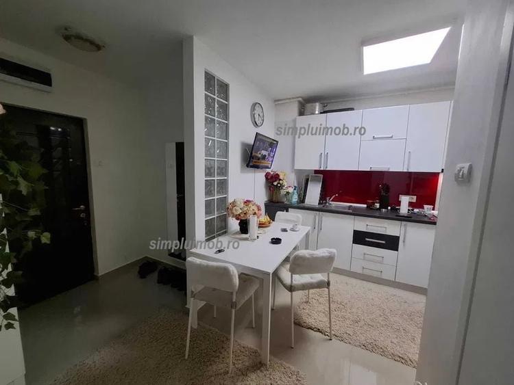 Decomandat parcare 3 camere renovat - 6