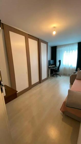 Casa mobilata cu curte - 8