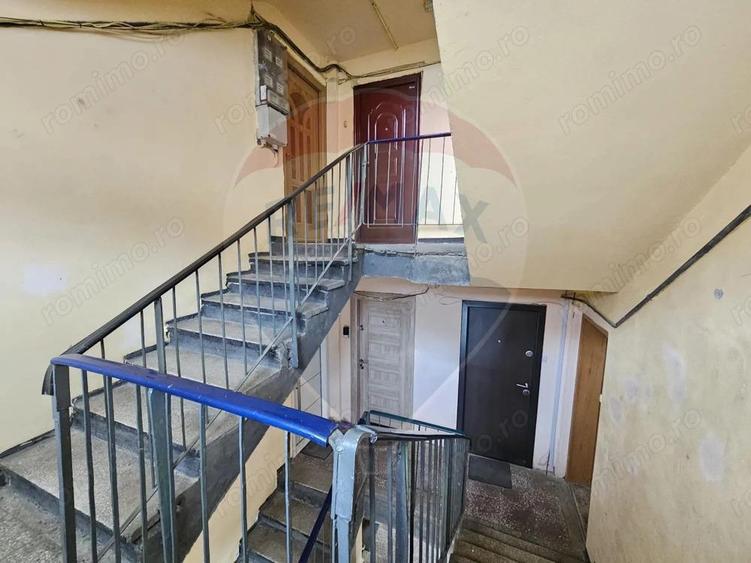 Apartament de vanzare - 3