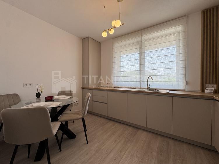 Duplex cu 3 camere cu Canalizare în Sânpetru