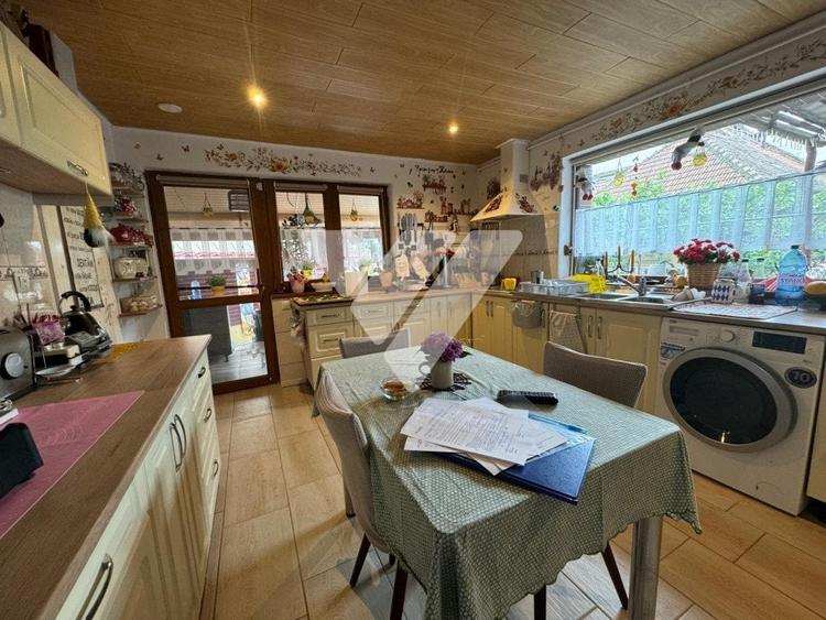 Casa individuala 4 camere 3 bai de vanzare in Sibiu zona Ciresica - 4