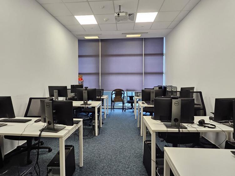 Spatiu ANCHOR PLAZA - ready to move - etaj 12 - 12