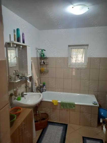 Vand casa sat Romanesti comuna Granicesti - 2