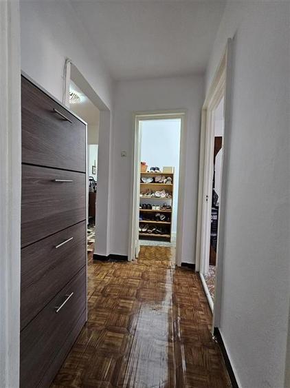 APARTAMENT de 108 mp  DE VANZARE CU 5 CAMERE, ET 1 IN STATIUNEA TURISTICA TG OCN - 5