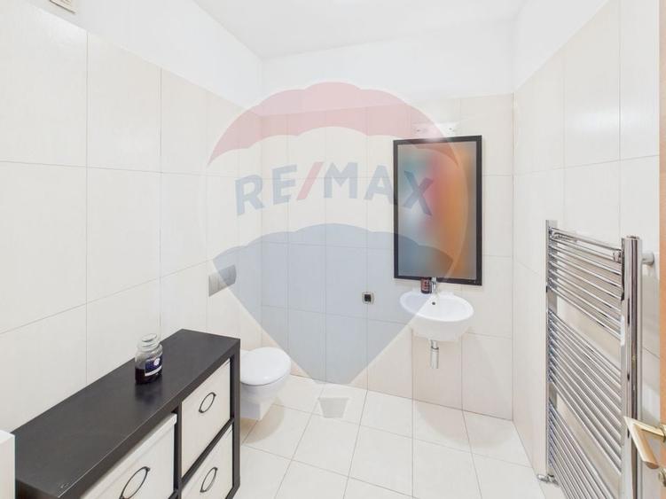 PENTHOUSE CU TERASA PANORAMICA SI PISCINA ACOPERITA - 10