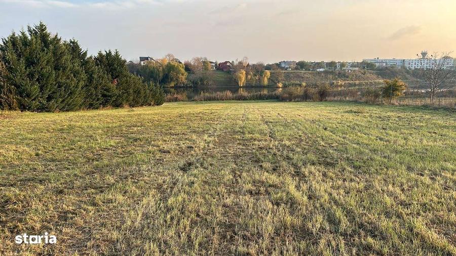 Teren de 750 mp cu vedere si acces la lac - 8