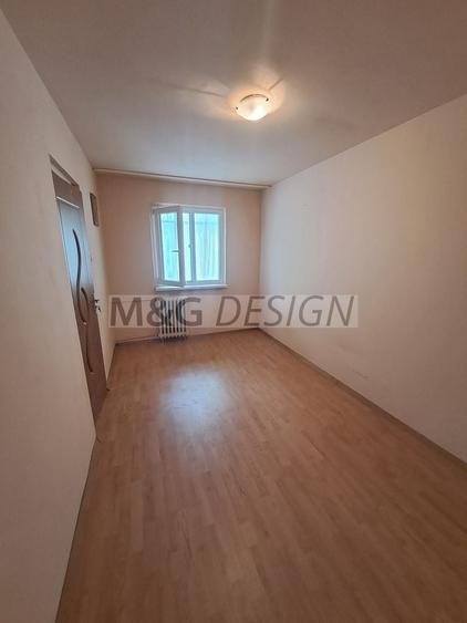 2 camere  Dacia parter cu balcon - 1