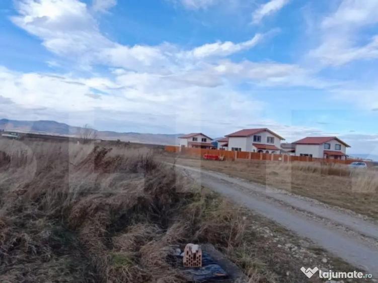 Urgent !Teren intravilan cu utilitati - Zarnesti - 7