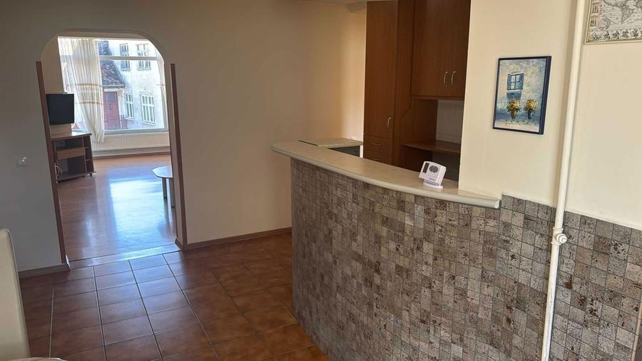 Inchiriez apartament mobilat 3 camere plus dressing in Cornesti etaj 1 - 3