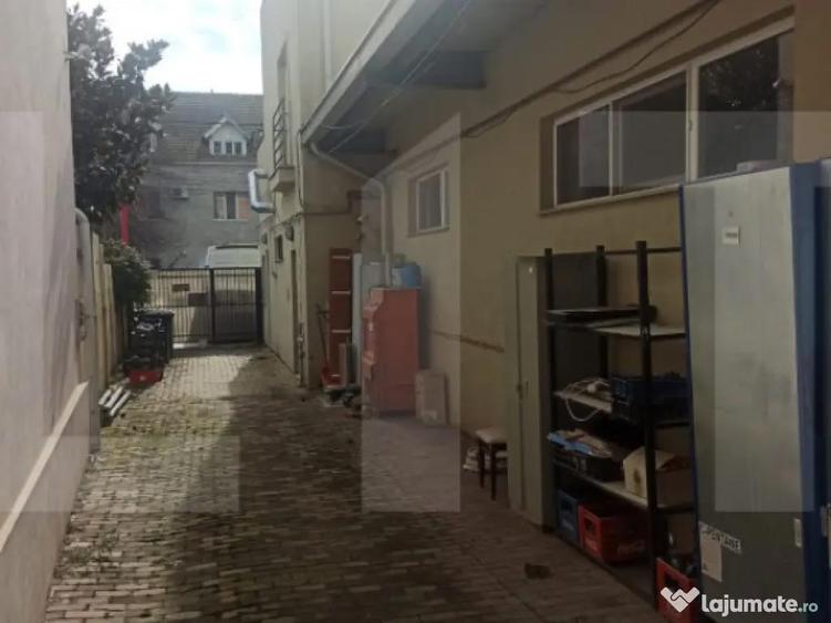 Spatiu comercial, de vanzare, parter + apartament la etaj, z - 1