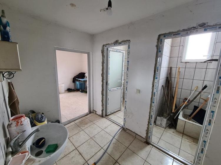 Oportunitate Unica: Teren Intravilan cu Hală de productie și Casă Modernă - 8