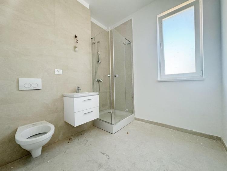 Penthouse 3 camere, decomandat, 81 mp utili, toate utilitatile,  zona Aradului - 7
