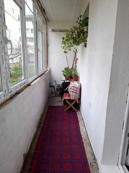 Apartament cu 3 camere decomandat în Precista