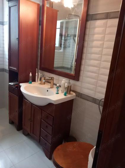 Vila in zona spectaculoasa de munte - 9