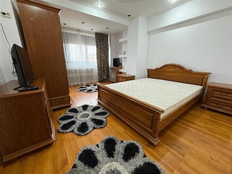 Ultracentral 3 camere decomandate etaj 2! - 8