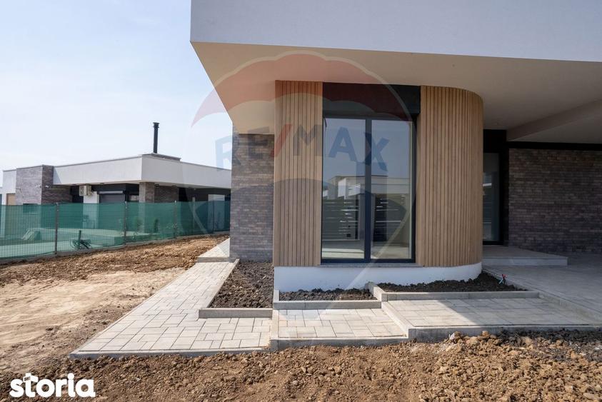 De vanzare casa 5 camere in zona Dealuri Oradea - 14
