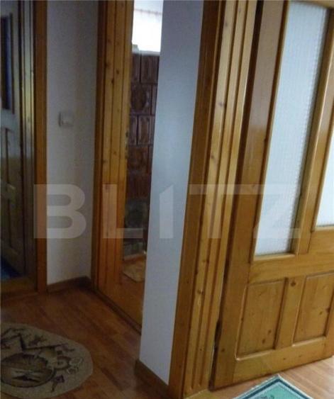 Apartament de vanzare, 4 camere, 100 mp, zona Vama, Suceava - 3