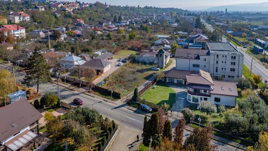 Vilă cu 7 camere de vânzare în zona Centrală Orașul  BUHUȘI - 37