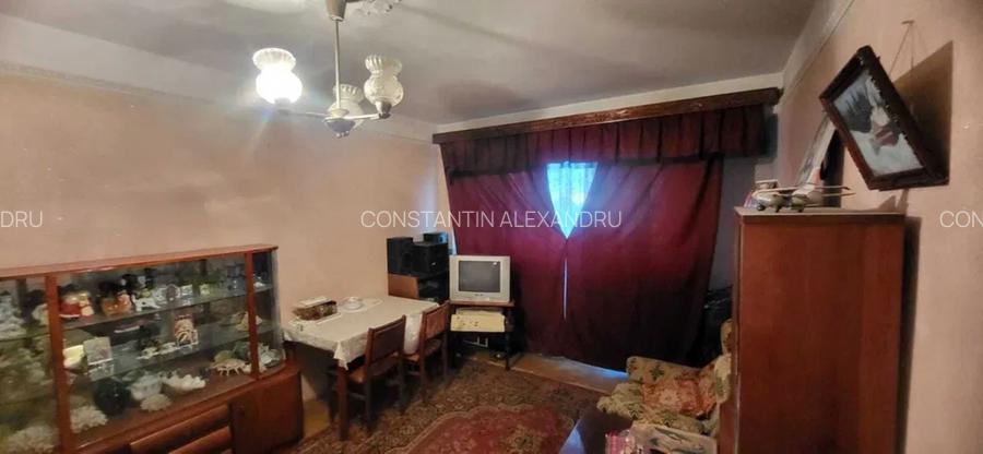 Apartament cu 3 camere in Micro 18