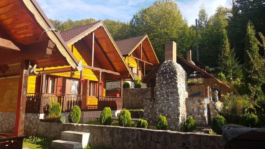 4 cabane din lemn, zona BOGA. - 4