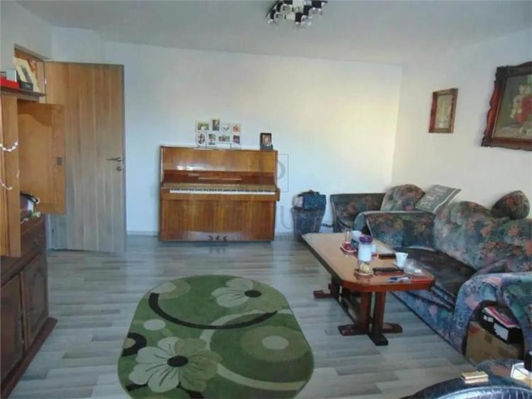 FABRIC - 3 CAM - DECOMANDAT - 2BAI - 2BALCOANE - CENTRALA/AC - SPATIOS- - 1