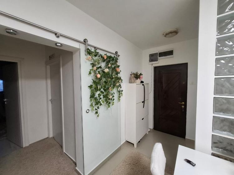 Apartament 3 camere decomandat 70mp/Sos. Giurgiului 129 bl.2A, sector 4 - 5