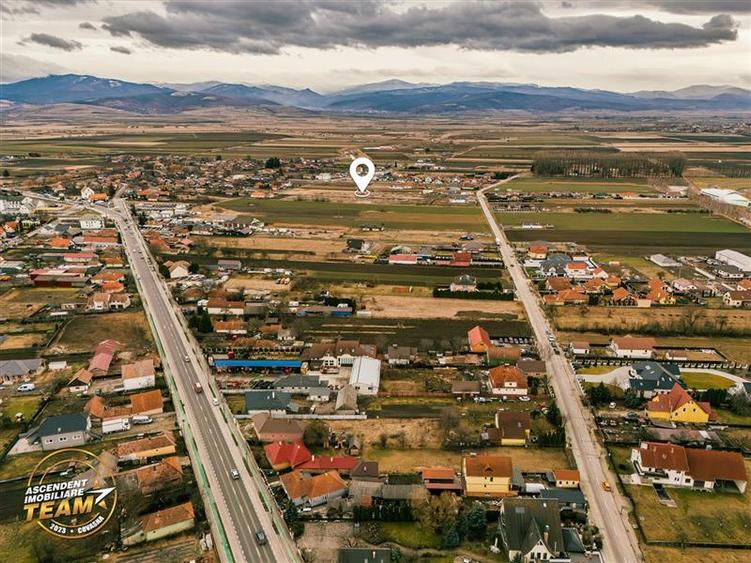 FILM! Terenuri intravilane de 680mp de vanzare, cu utilitati, Targu Secuiesc - 1