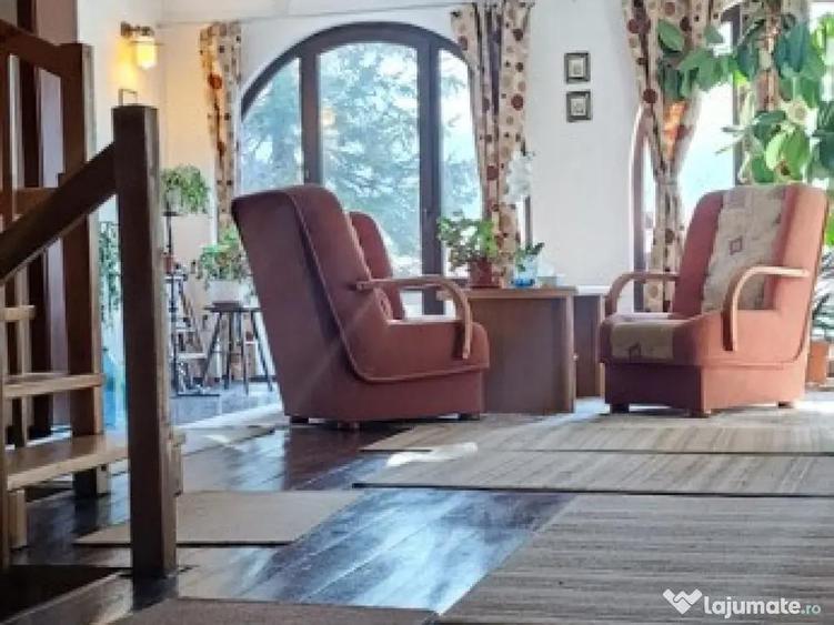 Casa cocheta cu panorama de vis catre mun?ii Bucegi Col?ii morarului - 9